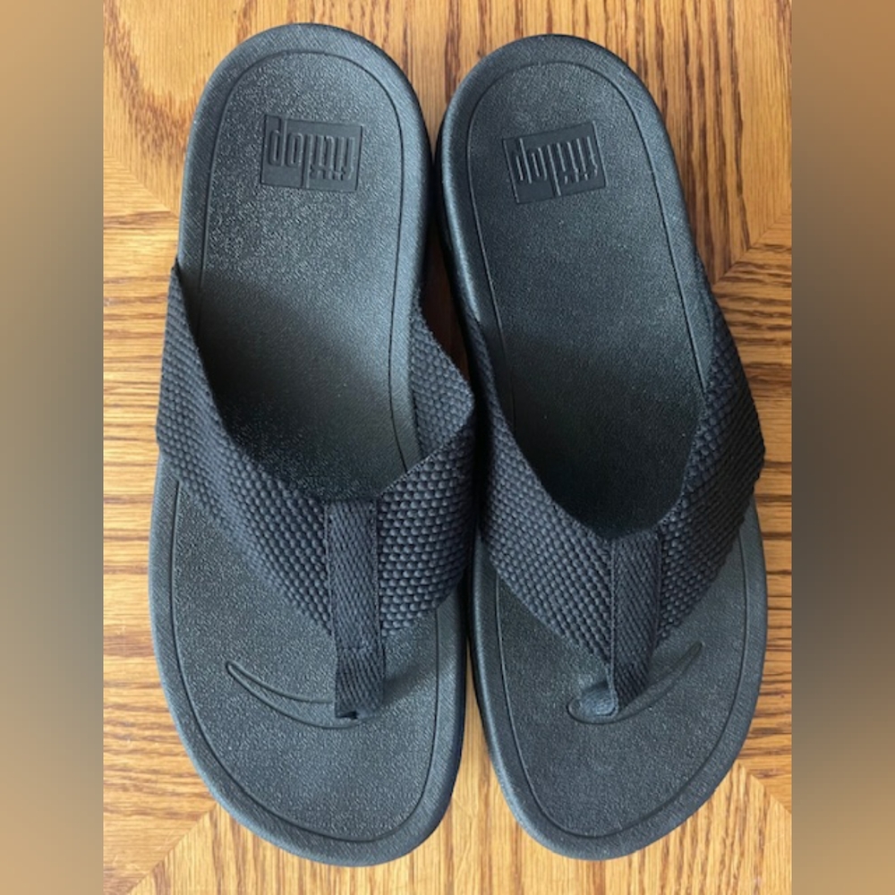 FitFlop Women's Surfa Flip Flop Sandals Black Size 9